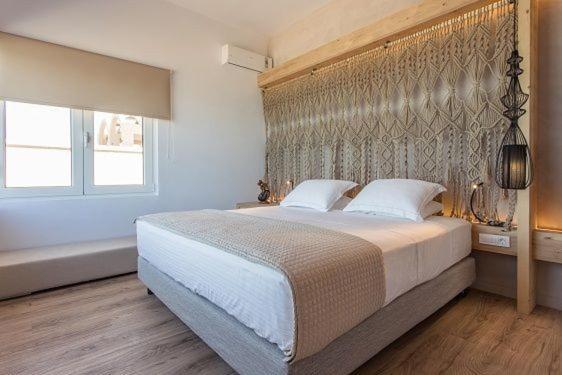 Dazzling Crete Villa | 3 Bedrooms | Villa Saffron Sunset | Beachfront Villa With Jacuzzi & Brilliant Sea Views | Chania カト・ダラトソ エクステリア 写真