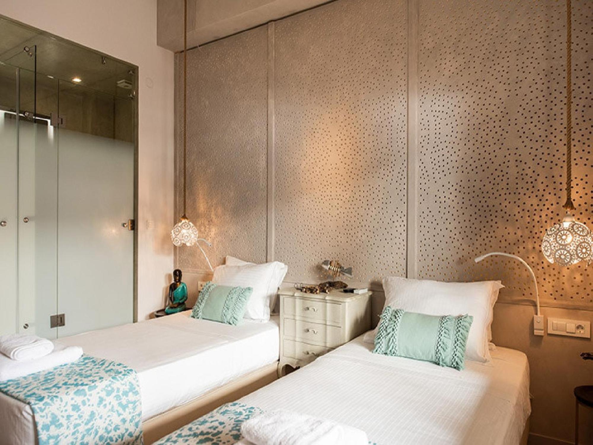 Dazzling Crete Villa | 3 Bedrooms | Villa Saffron Sunset | Beachfront Villa With Jacuzzi & Brilliant Sea Views | Chania カト・ダラトソ エクステリア 写真
